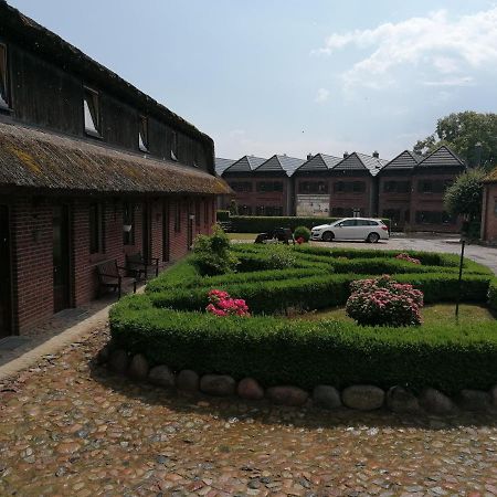Gasthof-Ferienwohnungen-Kliesow'S Reuse Alt Reddevitz Luaran gambar